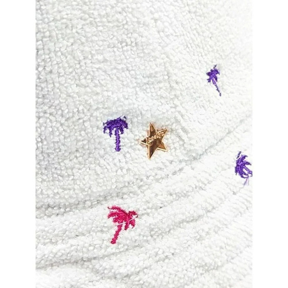 Jocelyn Women\'s The Palm Beach Bucket Hat in White O/S (MSRP $75)